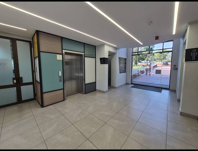109M² OFFICE TO LET IN WOODMEAD